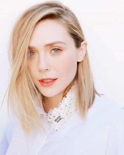 Elizabeth Olsen。关注公众号：主公真会玩，LOOK各路女星在ins上的美照。