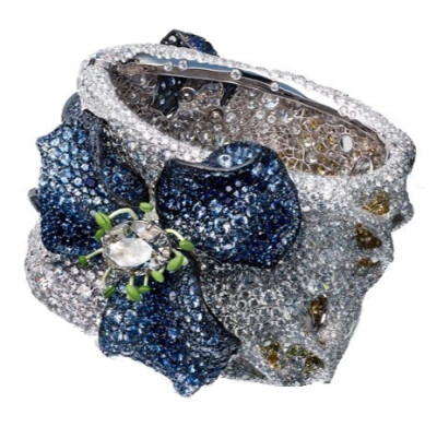 赵心绮 (Cindy Chao)2016年Black Label大师系列Masterpiece No. VI冬玫手环