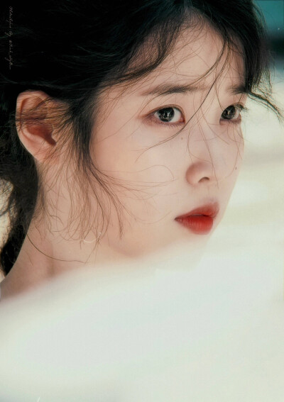 IU