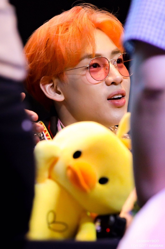 BamBam#非同一Bam# 【190622高清】汝矣岛签售会“阿尼哈sei哟斑斑米”———kkk来自没被对焦的小鸭cr.bambimyboo97...展开全文c