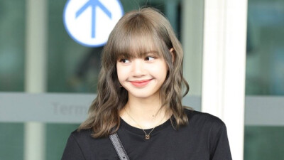 lalisa manoban ☪ 甜豆莎