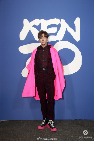 @KENZO 2020春夏巴黎男装周秀场
#李汶翰巴黎男装周# ​​​