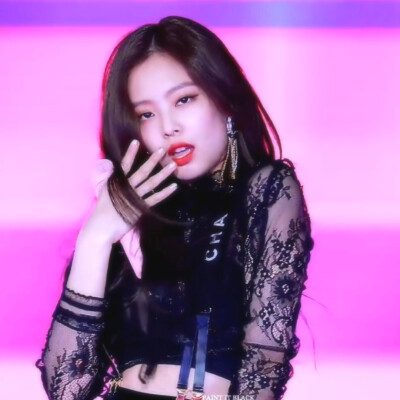 BLACKPINK ace——金智妮JENNIE
/jennie头像/
/拿图点赞/
/自截自调/
/勿盗/
/转载标注堆糖朴知里/
/抱图评论/
/不接受二改/
/谢谢配合/