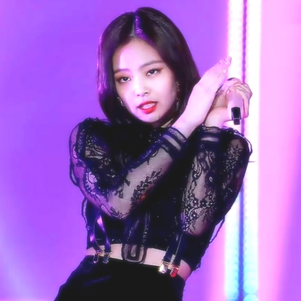 BLACKPINK ace——金智妮JENNIE
/jennie头像/
/拿图点赞/
/自截自调/
/勿盗/
/转载标注堆糖朴知里/
/抱图评论/
/不接受二改/
/谢谢配合/