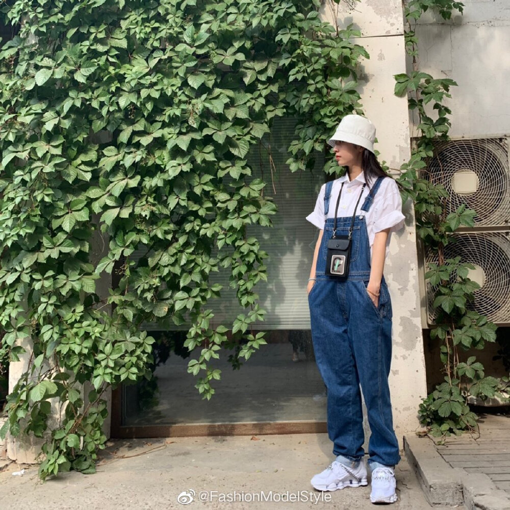 周雨彤PeaceCeleb StreetStyle | 周雨彤 insta私服搭配合辑