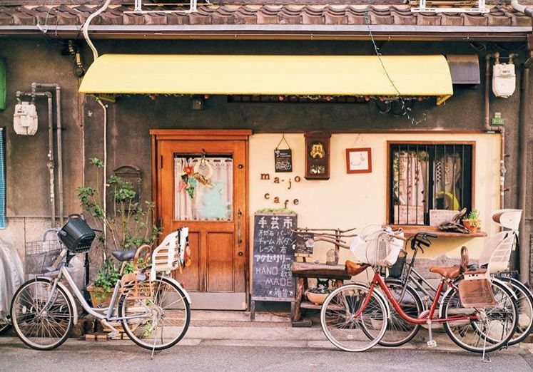 钢笔淡彩 水彩 素材
街道 小店