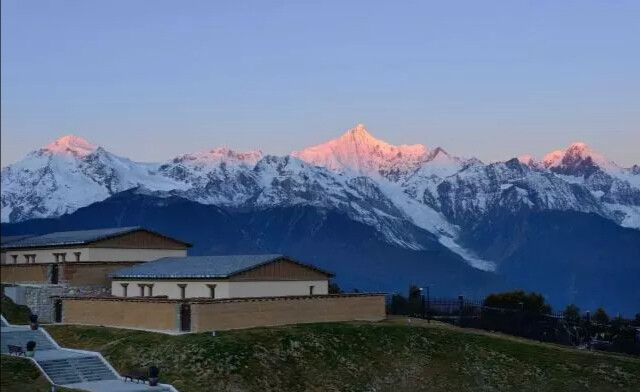 梅里雪山