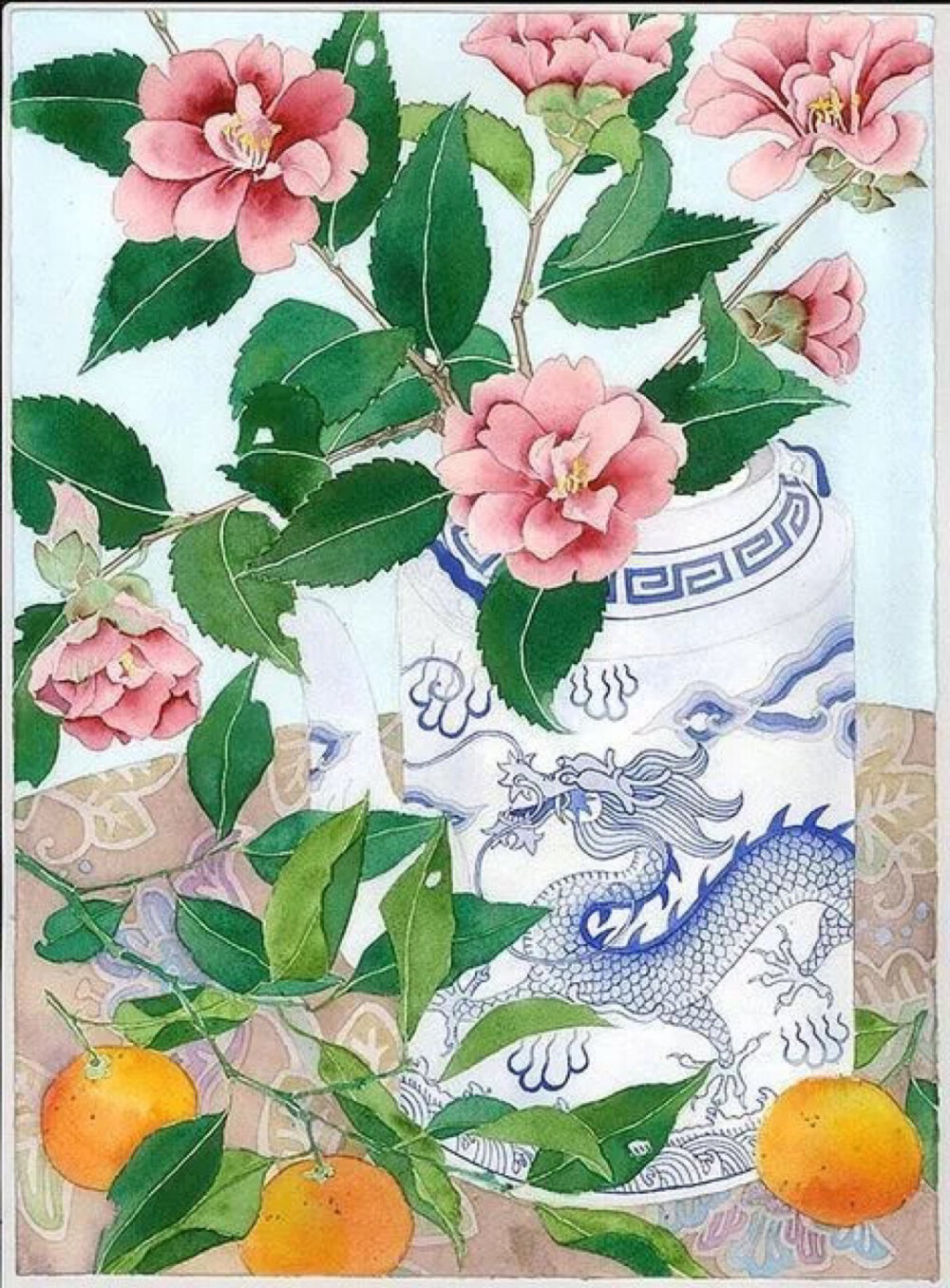 Mango Frooty 是陶瓷专业出身
但一直对水彩画有着浓厚的兴趣
她将自然中的植物花卉
都描绘得丝丝入扣
再富有中国特色的花瓶瓷器相搭配
竟然营造出我们所熟悉的中国味道
