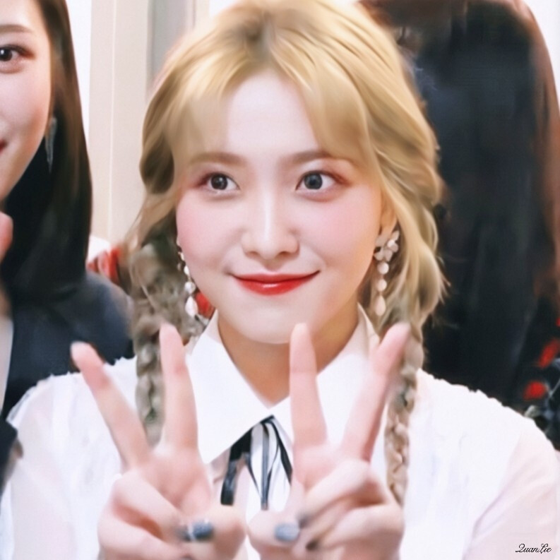 金艺琳
©®权烈