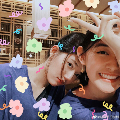 蒋依依赵露思闺头