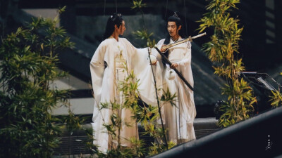 魏无羡蓝忘机。