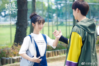 看个电视看的好气(｀ﾍ´)=3只针对角色不针对真人。nmd和美是个什么鬼玩意，嘴跟镶了两跟香肠一样还到处bbbbb非要插在俩人中间o﹏o男主他妈ballball你做个人。还有叶星宇为什么戏份这么多!!你是男二啊男二qwq希望结局…