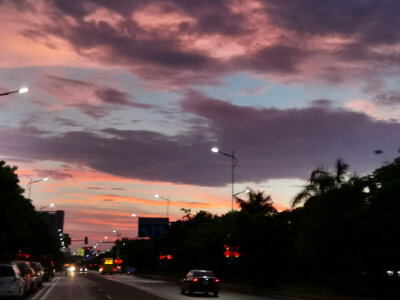 被装饰的空