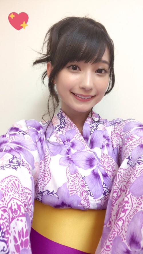 可爱的彩喵啊~
竹达彩奈 1989年6月23日 日本的女性声优、歌手，埼玉县出生，所属事务所为LINK-PLAN，唱片公司为PONY CANYON。代表作有《轻音少女》中野梓、《MM一族》石动美绪、《我的妹妹哪有这么可爱！》高坂桐乃、《只有神知道的世界》高原步美、《Kiss×sis 亲亲姐姐》住之江亚香、《娇蛮猫娘大横行！》雾谷希、《玉响～hitotose～》泽渡枫、《恶魔高校D×D》塔城小猫、《刀剑神域》莉法/桐谷直叶、《约会大作战》五河琴里、《粗点心战争》枝垂萤、《五等分的新娘》中野二乃等。（转自百度）