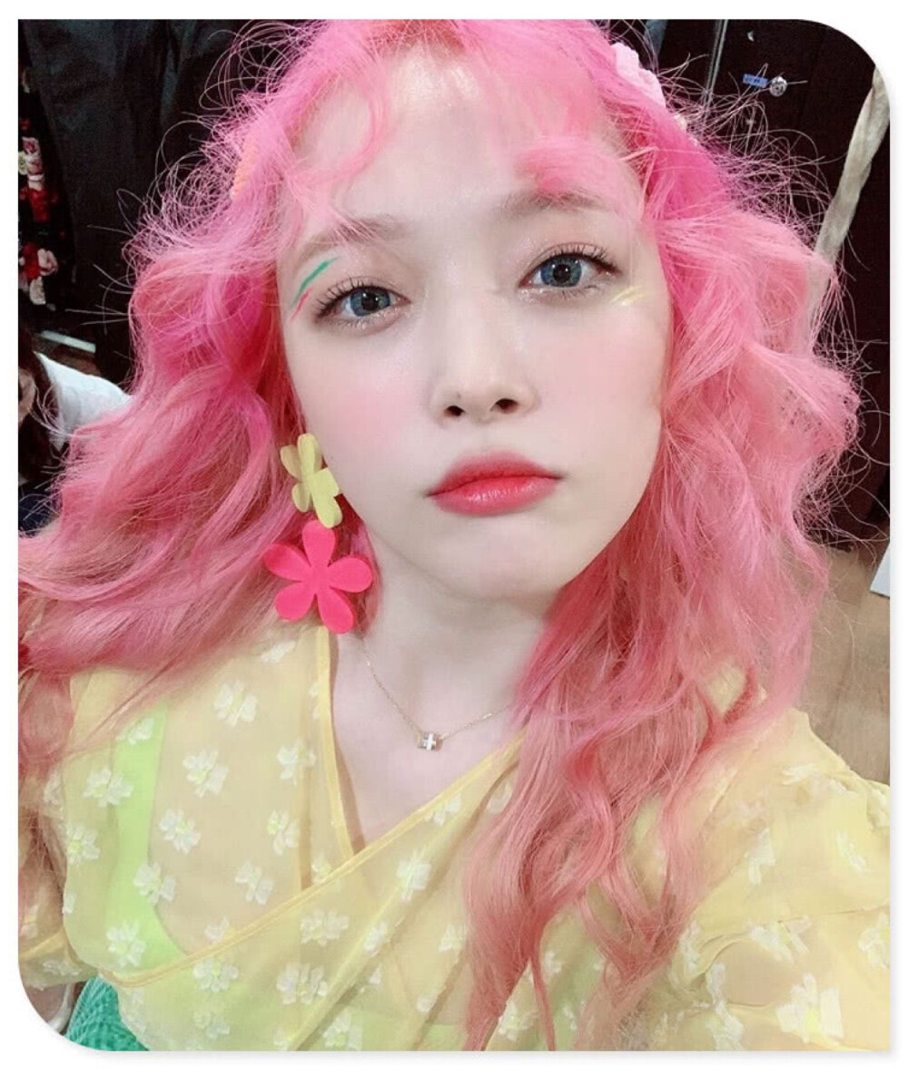 pinky sulli