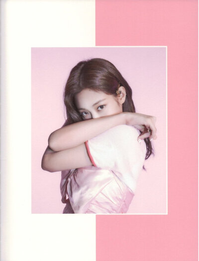 190701 BLACKPINK PHOTOBOOK-LIMITED EDITION JENNIE相关高清扫图9P
cr.JEN_HOHAHAE