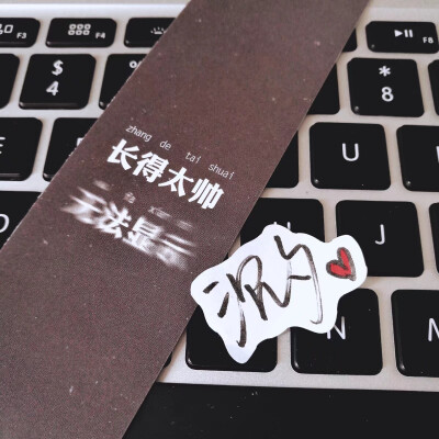 举牌/手写/空间背景/手绘/二维码美化
有兴趣的小可爱可以加我v信或者企鹅呀
更多款式加我看相册