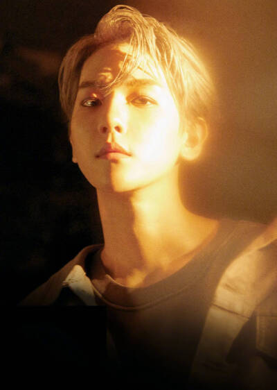 190702 边伯贤预告修图