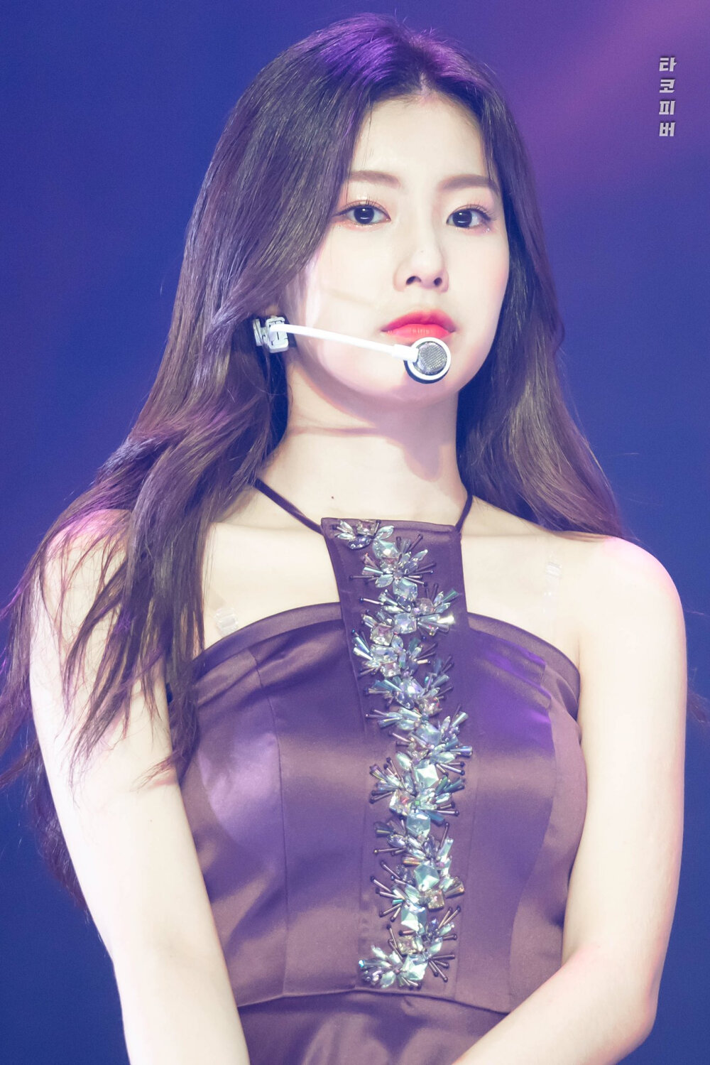 izone姜惠元高清饭拍手机壁纸