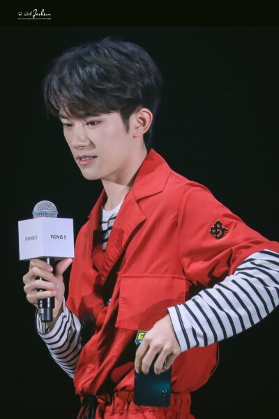 #易烊千玺 #tfboys 华为nova5手机发布会 高清