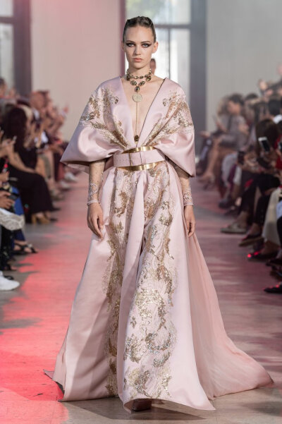 艾莉·萨博 Elie Saab 2019/20秋冬高级定制秀