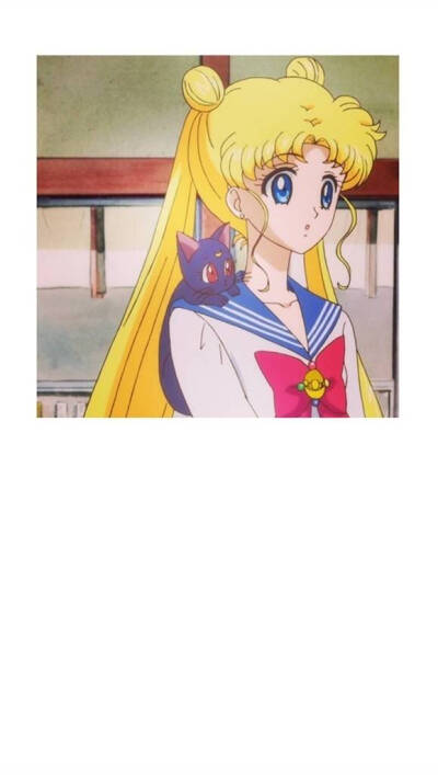 做个少女 永远怀春 奶油抹在脸上 诗藏在心中.