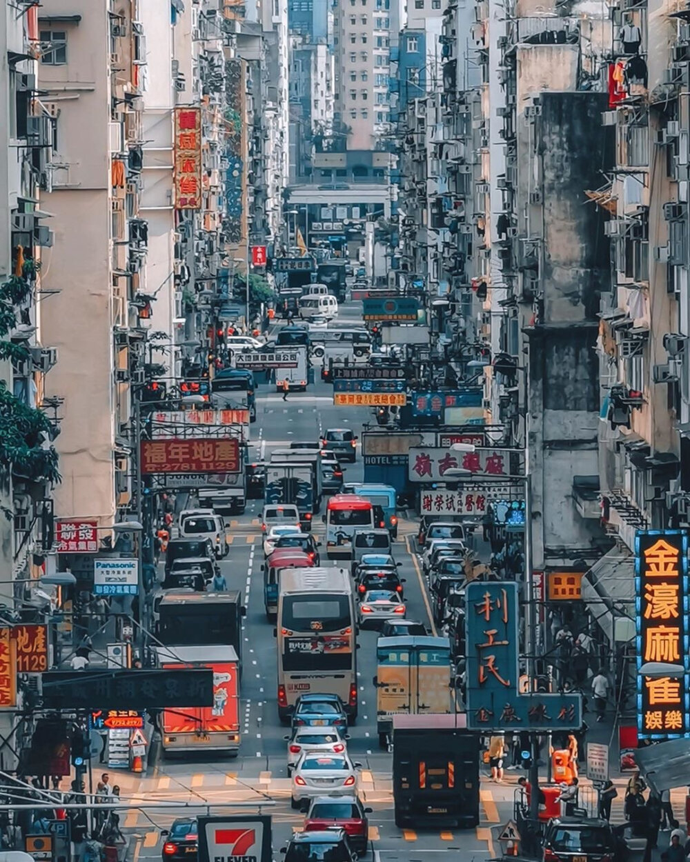 摄影师Donald Chan镜头中的香港街头