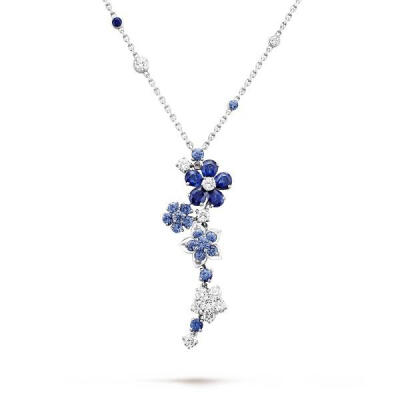        Van Cleef & Arpels（梵克雅宝）推出Folie des Prés系列新一季珠宝作品。以野生花朵为灵感，采用红宝石与钻石搭配，通过丰富的切割琢形来演绎花卉百态，花朵间自然衔接，构成色彩斑斓的花簇，展现野花蓬勃的…