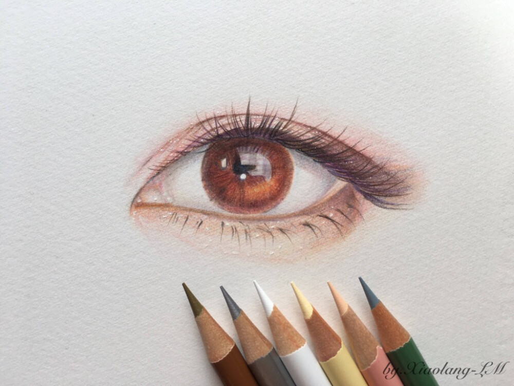 彩铅画眼睛手绘图