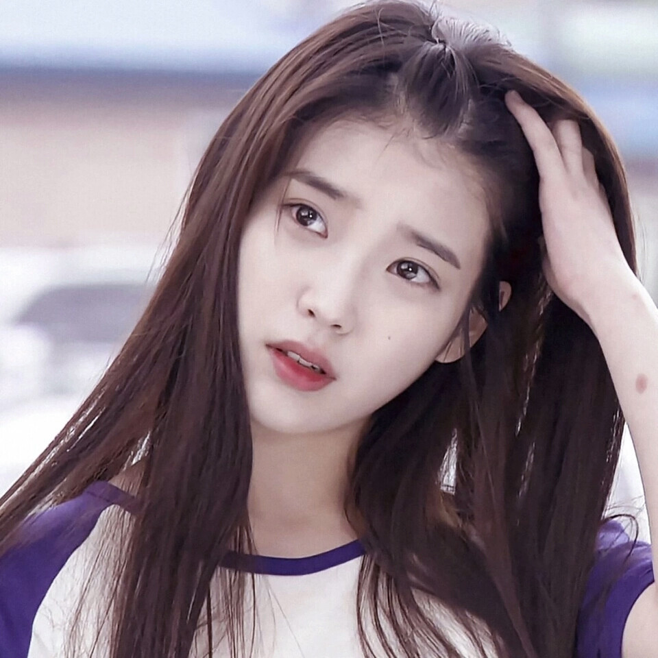 IU
by.林安静_
//素质拿图
//图源贴吧侵权删
//二传标明堆糖木木帅哥_