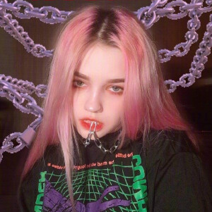 俄罗斯美女
ghostbady