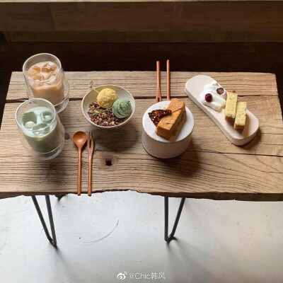 .
Shop | 古典与现代结合的精致下午茶餐桌
最近刚开业的咖啡店온고지신 “温故知新”
就像它的名字一样拥有古典与现代风格结合的魅力
地址：首尔市 관악구 관악로14길 101 2층 ​​​