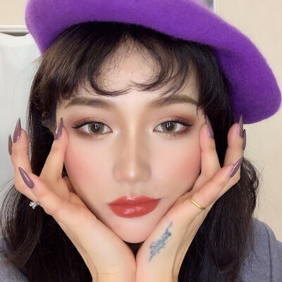 女头 诗梦瑶