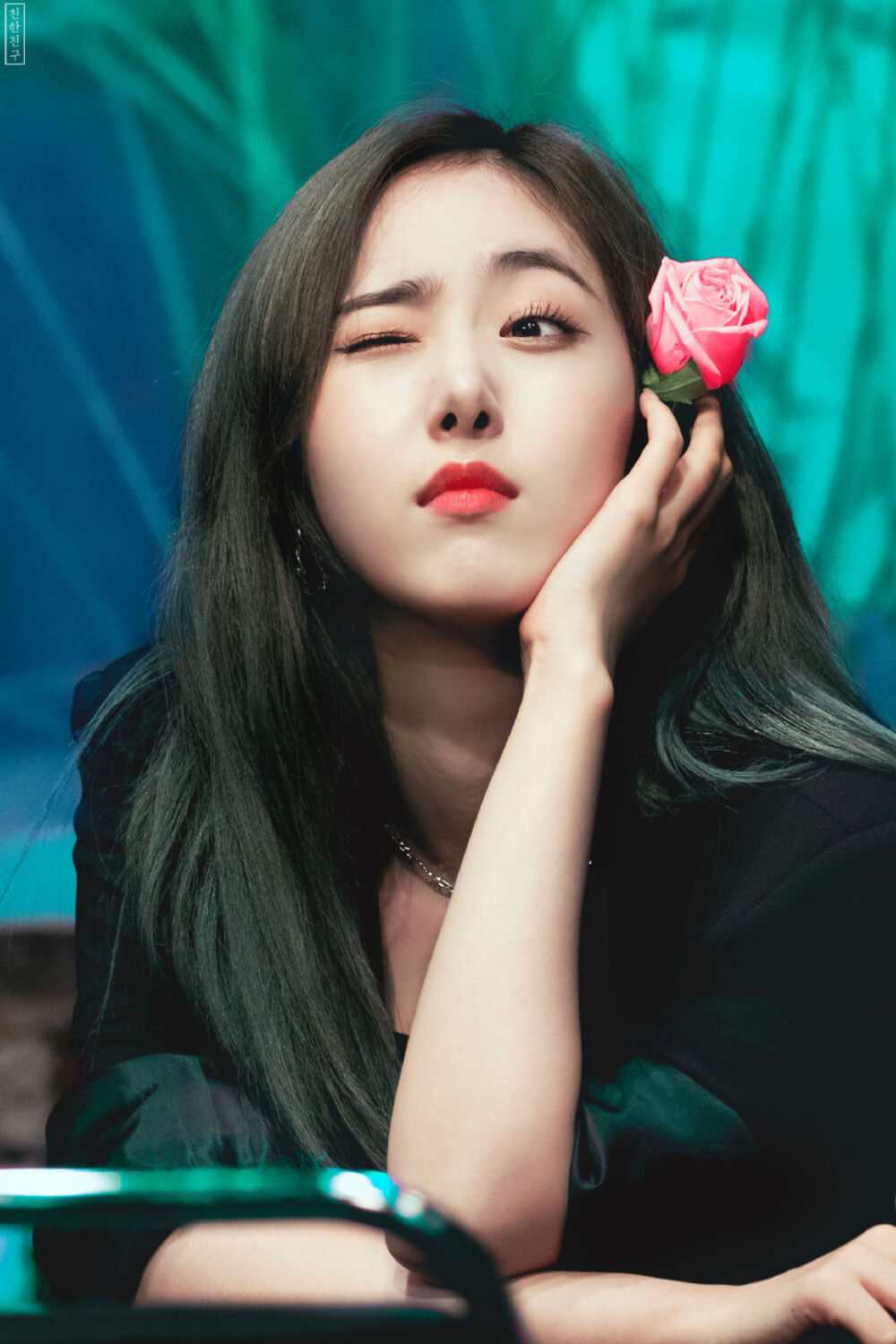 gfriend黄恩菲信飞78