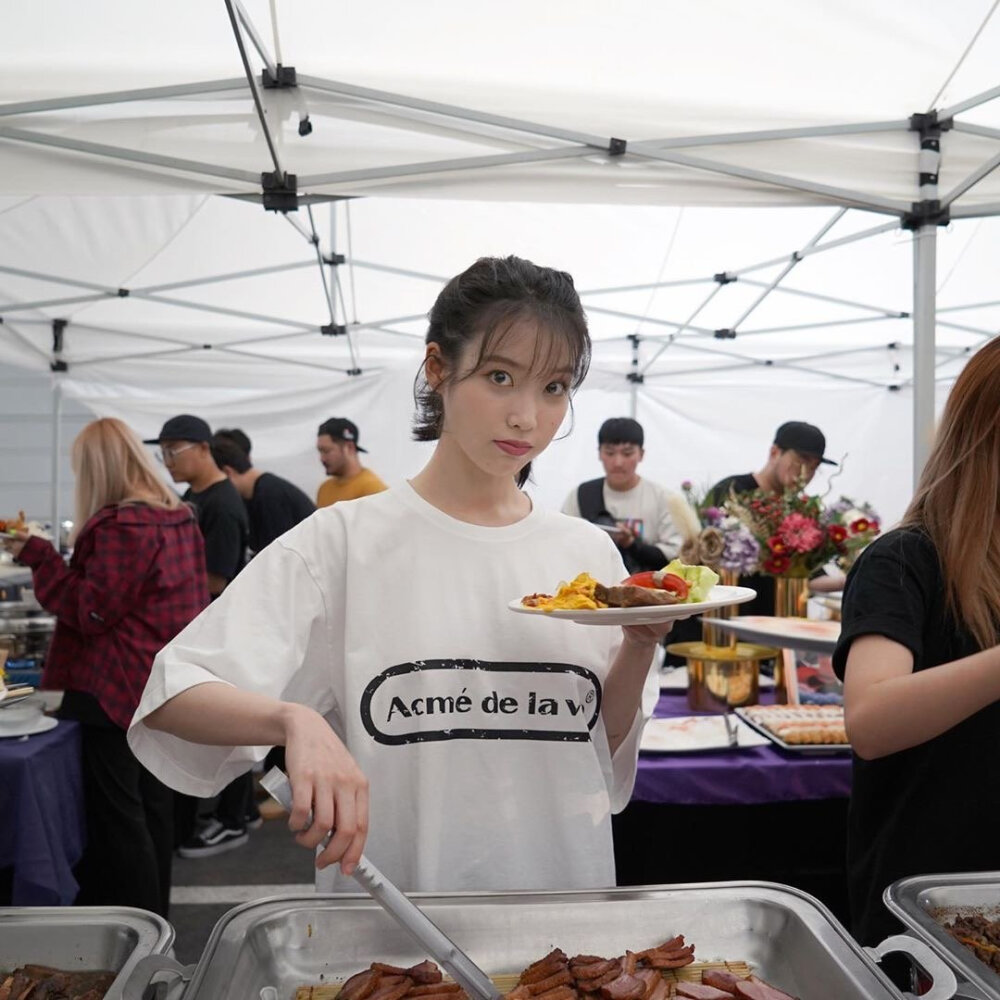 IU