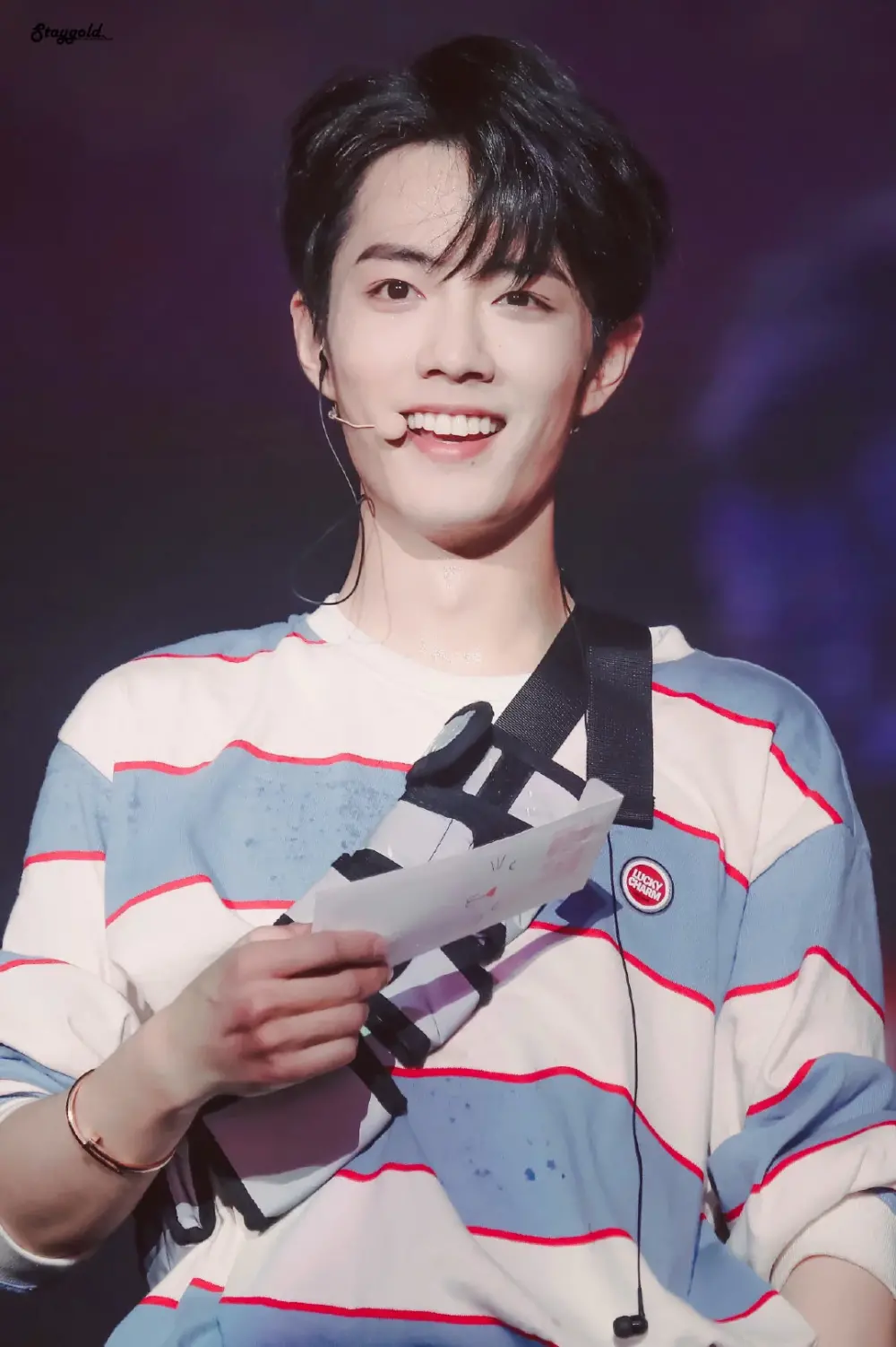 向全世界安利肖战小哥哥