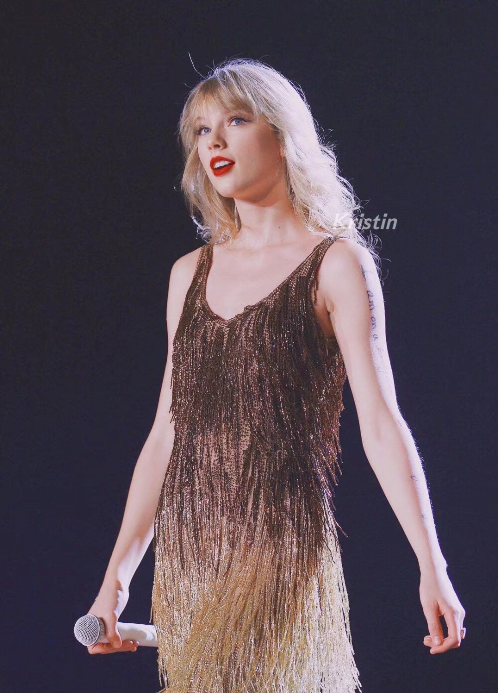 Sparks fly 演唱会