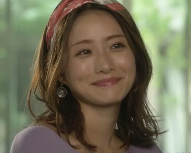 校对女孩河野悦子