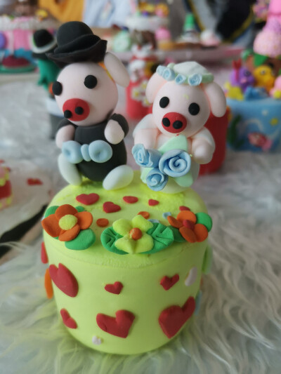 废弃水粉盒大变身～学生作品