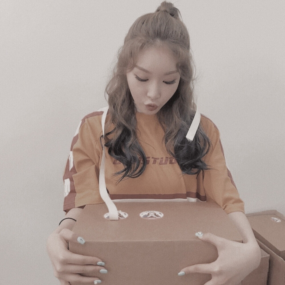 爱豆头像女头金请夏赞评论更多