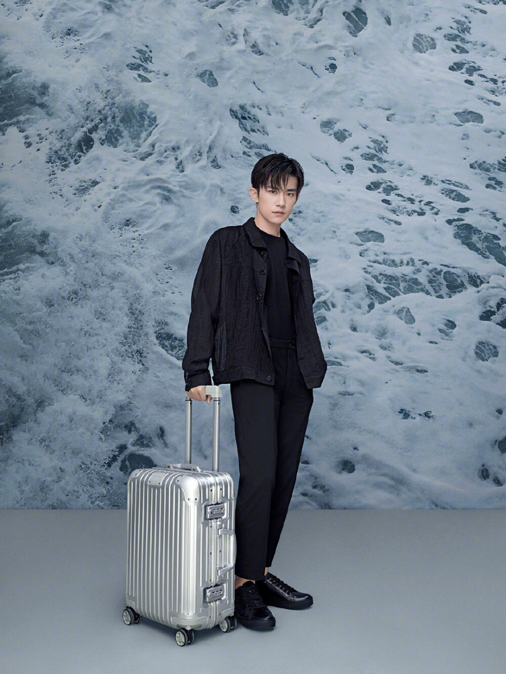 易烊千玺tfboysrimowa日默瓦中国区品牌代言人高清