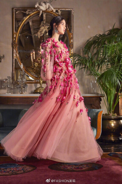 #FD Lookbook# Marchesa Resort 2020 Collection 肆意绽放的花