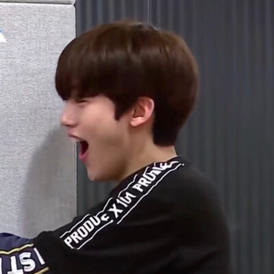 produceX101 404 表情包