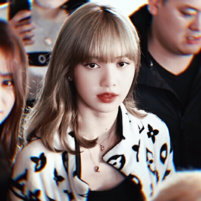 Lisa
©®容栖 原截边毛毛