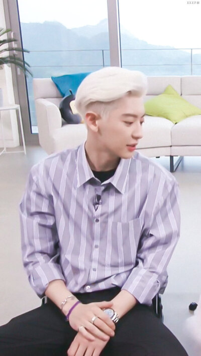 exo朴灿烈高清壁纸
我的小电视V2