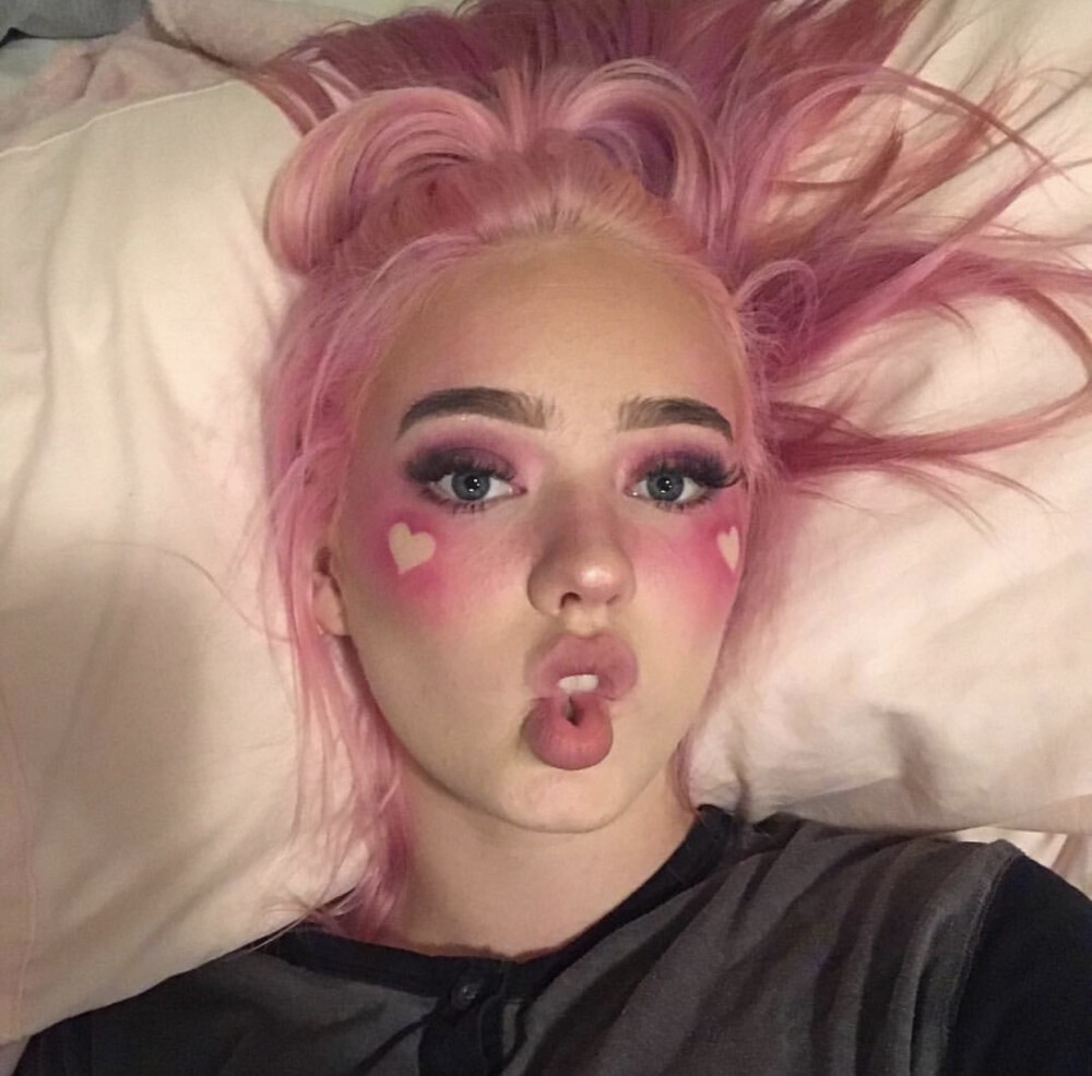 图源微博
//js从不迟到