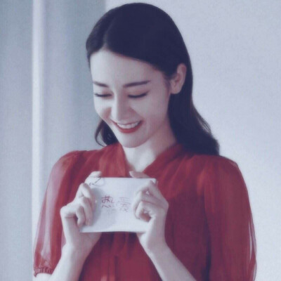 迪丽热巴.朦胧图