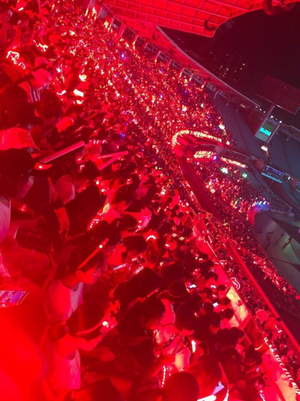 787878787878千玺六周年来啦红海