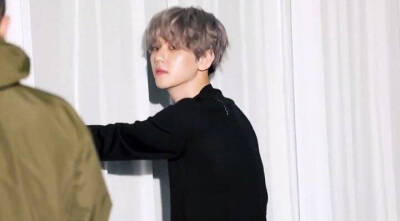 边伯贤【190715 UN Village close up cam part1/2✨】