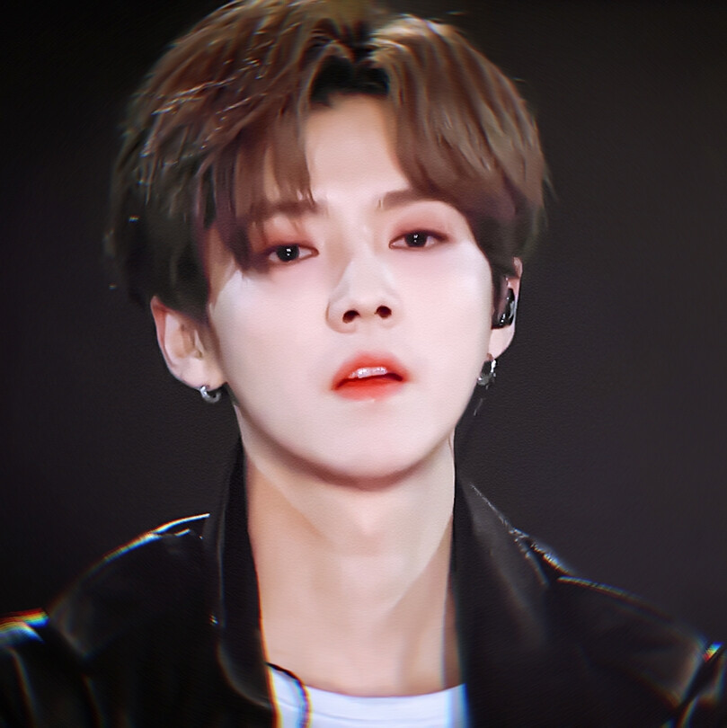 鹿晗鹿晗头像1评论更多所有评论你也来说些什么吧